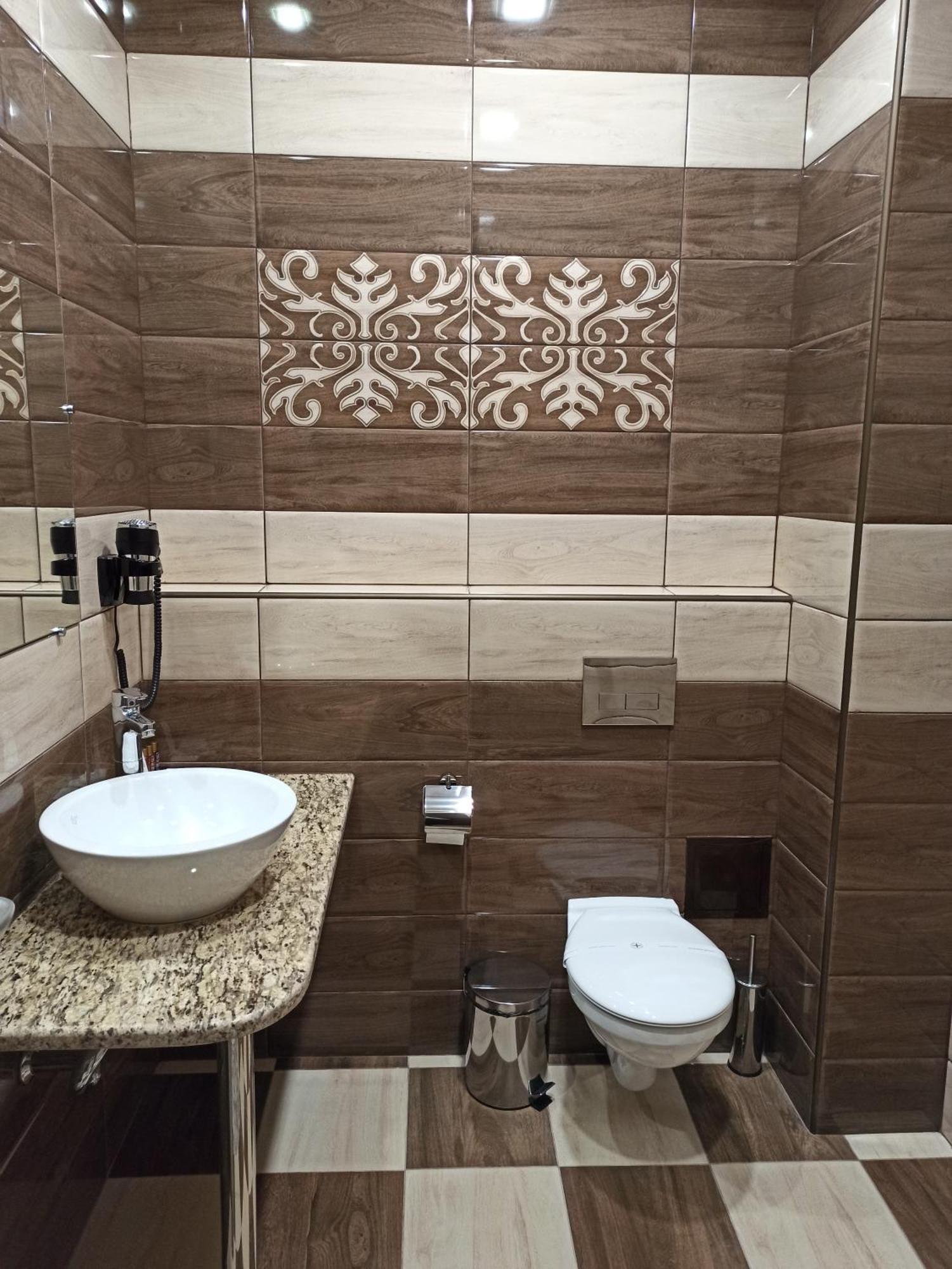 Хотел Театъръ Otel Plevne Dış mekan fotoğraf