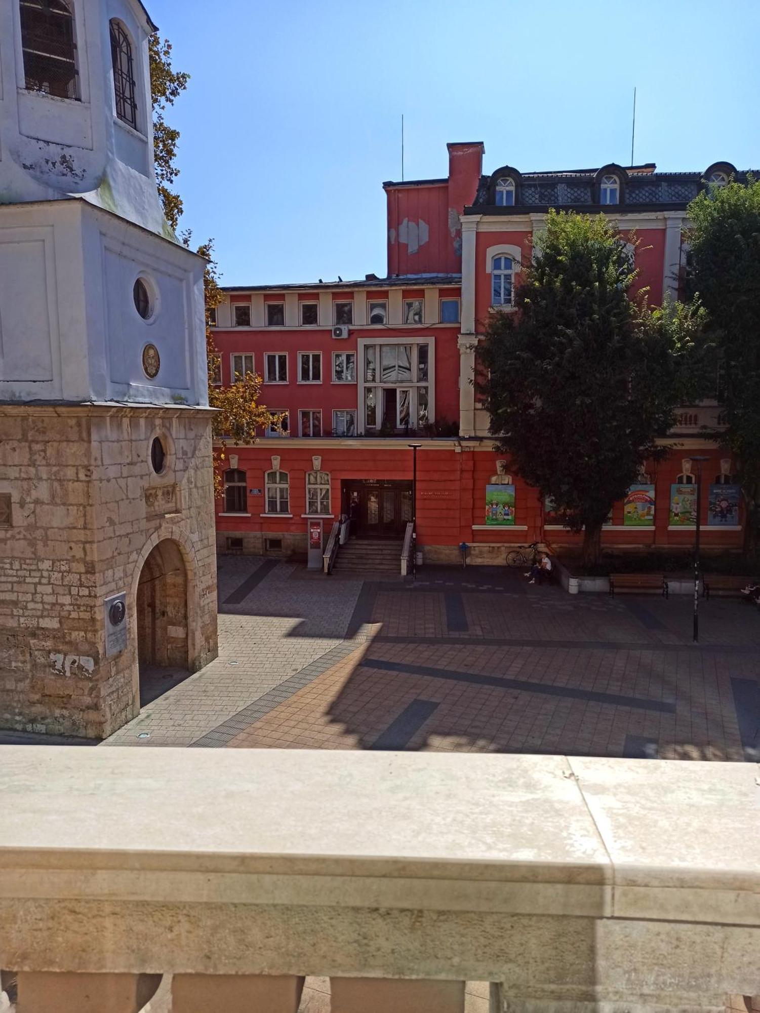 Хотел Театъръ Otel Plevne Dış mekan fotoğraf
